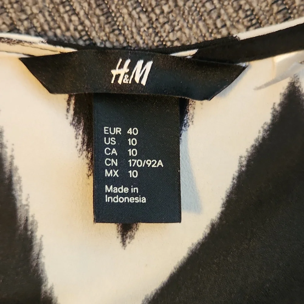 H&M Racerback cami top - Picture 5 of 5